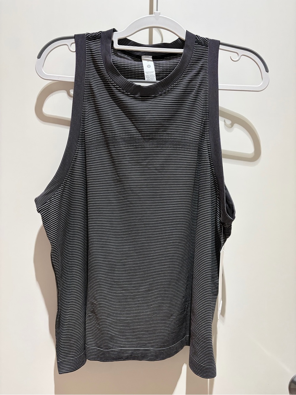 Lululemon Swiftly Relaxed Tank ~ size 10